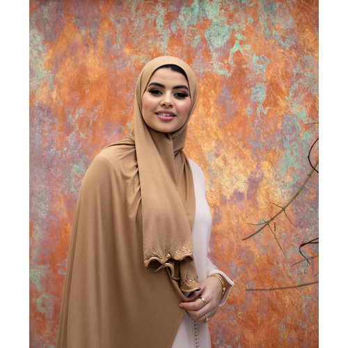 Hijab Veronica Gingerbread Hijab Veronica Gingerbread