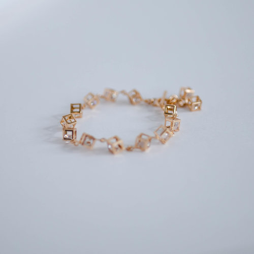 NU GOLD BRACELET