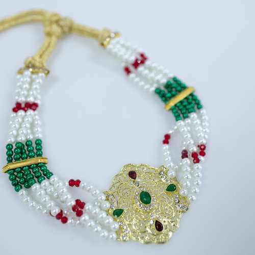 GREEN RED PEARL NECKLACE