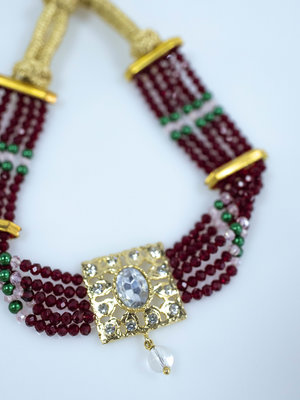 RED GREEN NECKLACE HIN