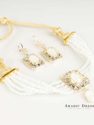 white Nifa necklace set