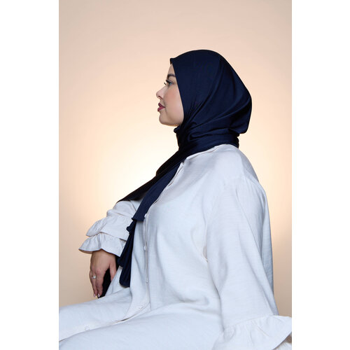 Hijab Premium Satin  Mae Oxfordblue
