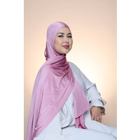 Hijab Premium Satin  Mae Amaranth pink