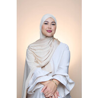 Hijab Premium Satin  Mae  Peach Puff