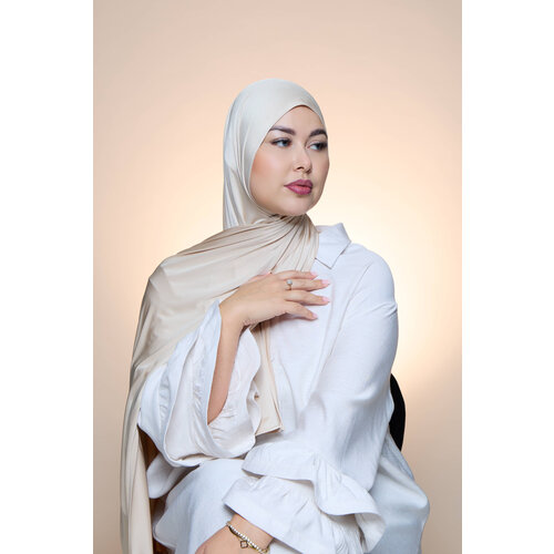Hijab Premium Satin  Mae  Peach Puff