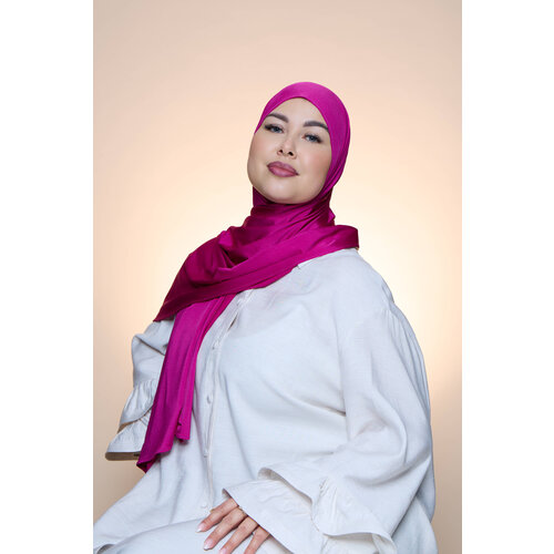 Hijab Premium Satin  Mae Magenta
