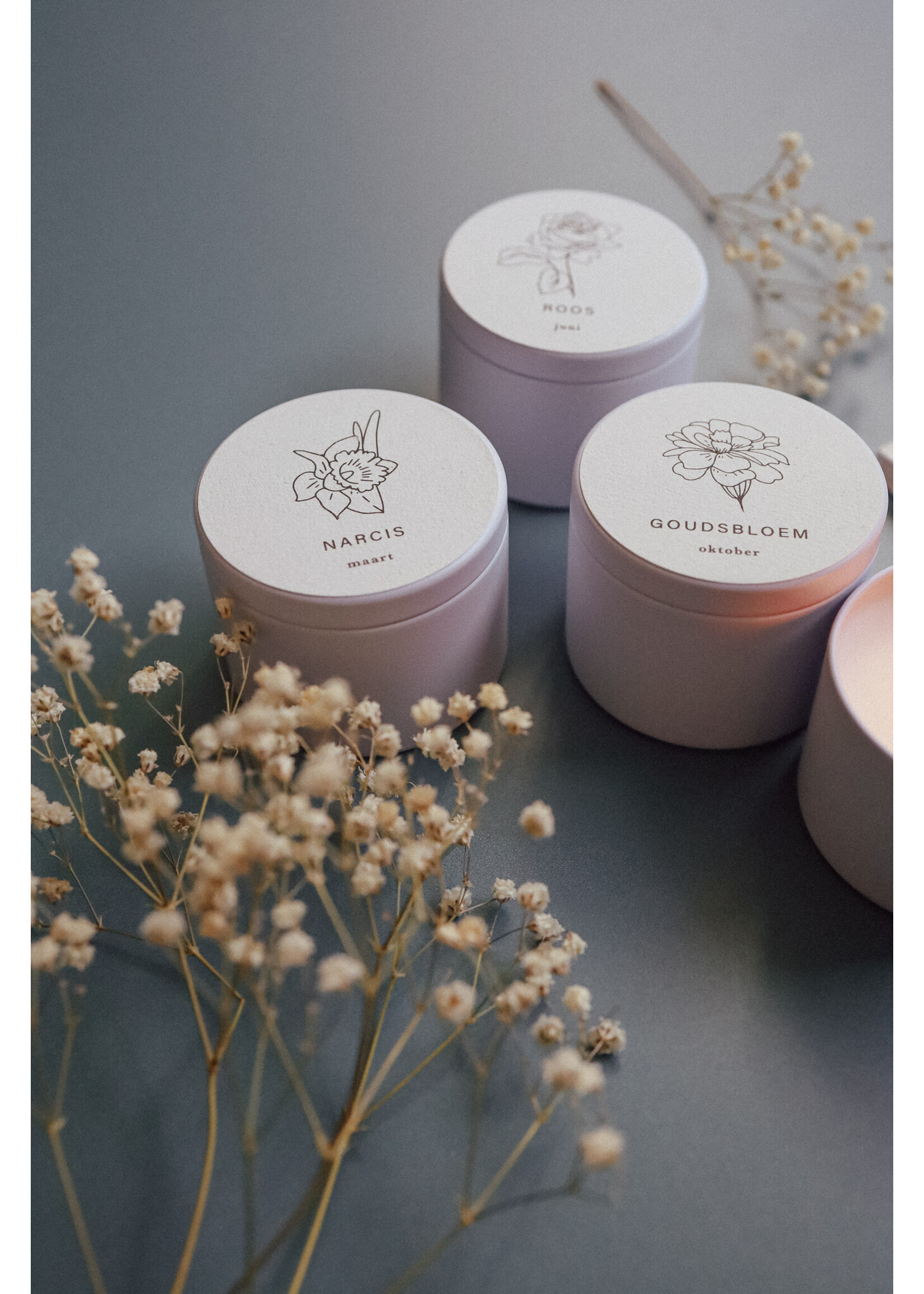 Maan Amsterdam Geurkaarsje - Geboortebloem juli in wit blikje