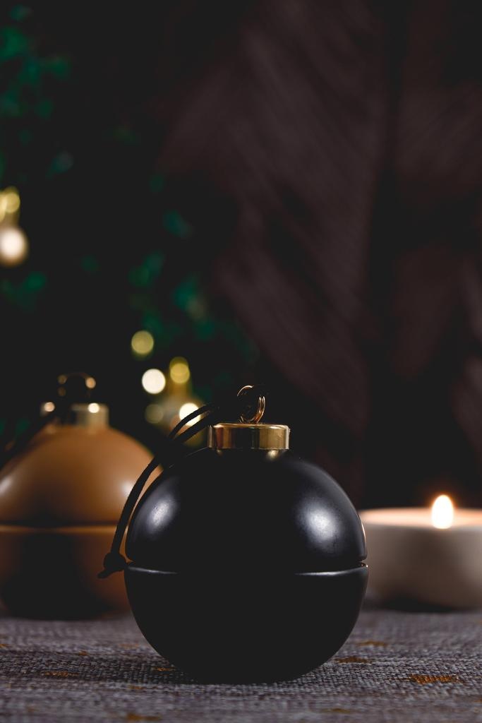 Theelicht Kerstbal Zwart