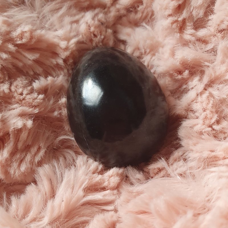 Nephrite Jade  yoni egg