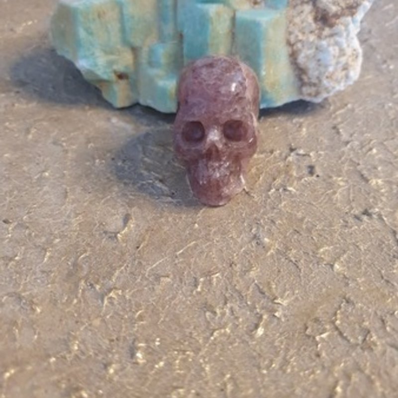 Cyrstal Skull Nance - Strawberry Quartz