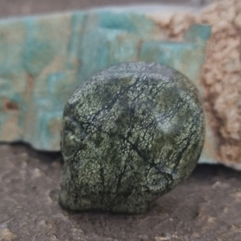 Crystal Alien Sathara - Serpentine Stone