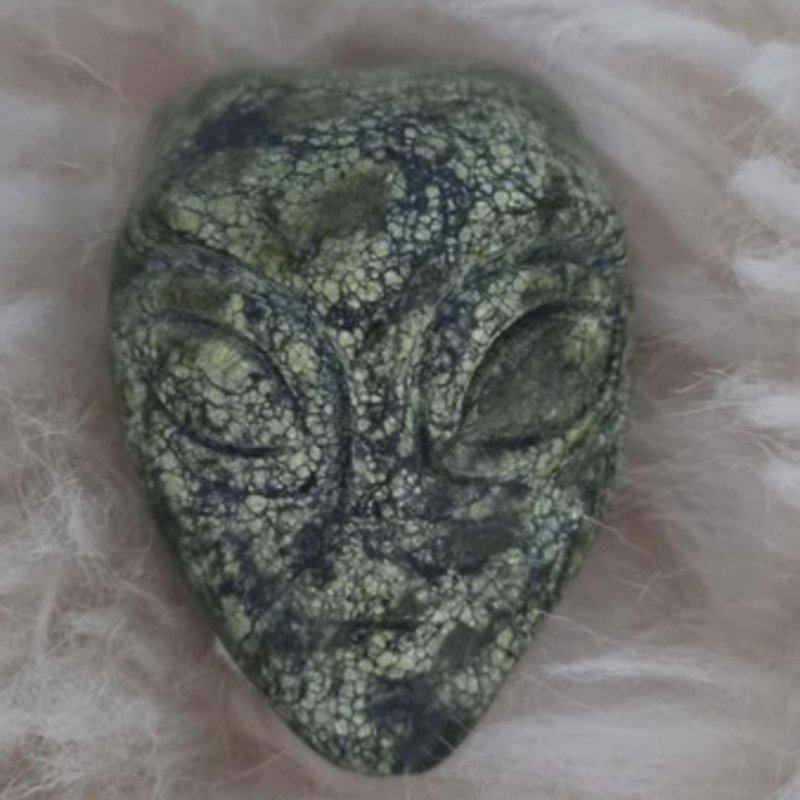 Crystal Alien Sathara - Serpentine Stone