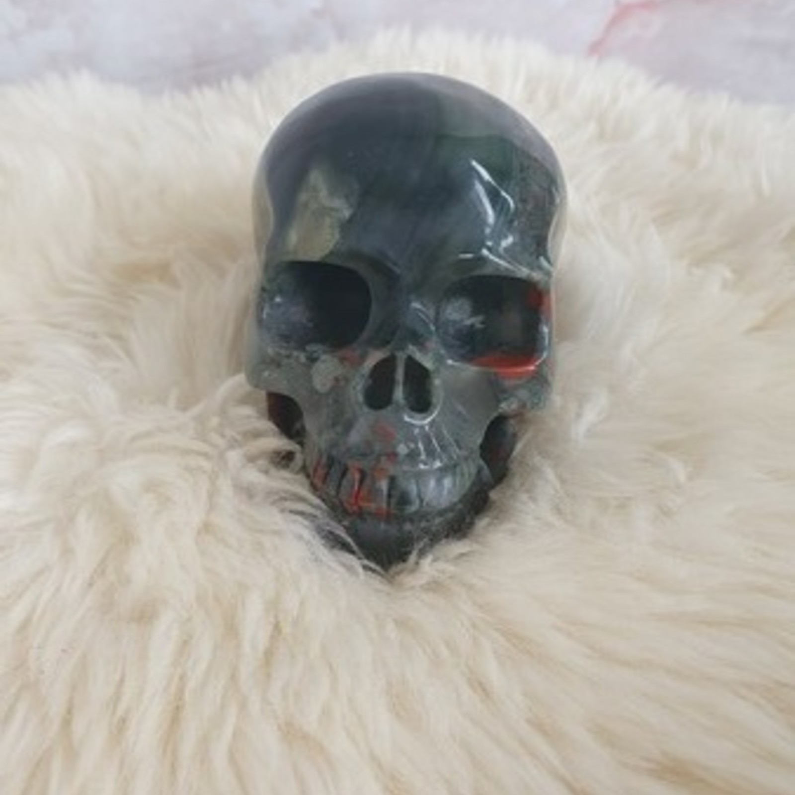 Crystal Skull Kala, bloodstone skull