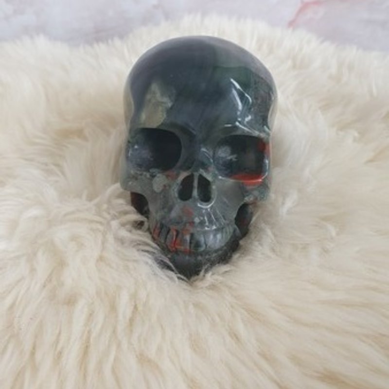 Crystal Skull Kala, bloodstone skull