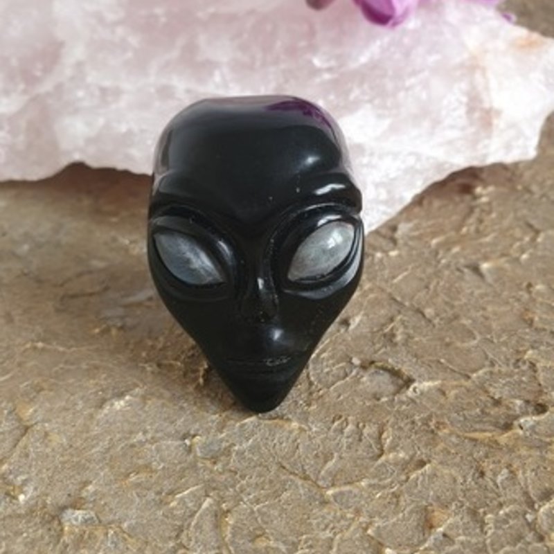 Crystal Alien Faya - Onyx  labradonite eyes