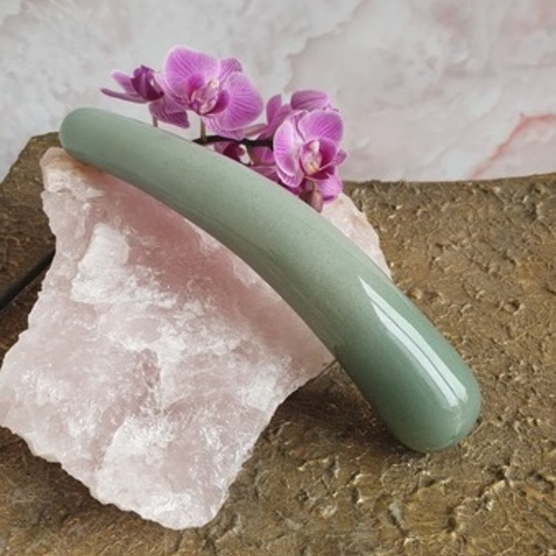 Seshat - Green aventurine Yoni Wand Crescent