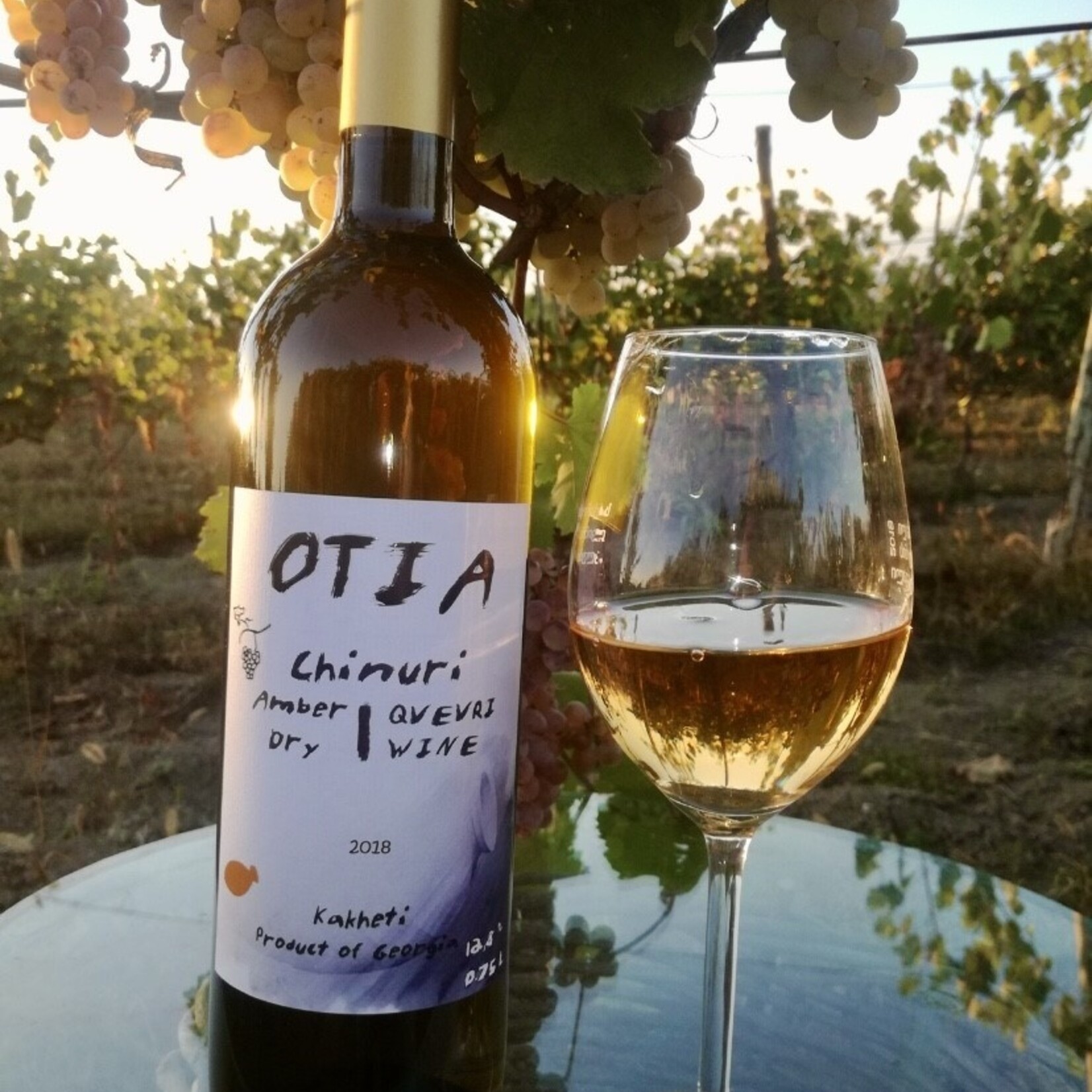 OTIA OTIA Chinuri Qvevri dry amber wine 2019