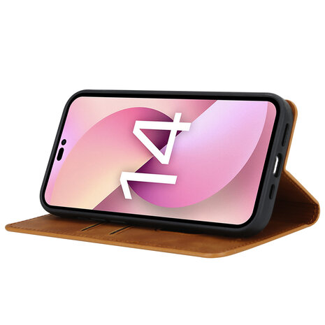 Coverzs Coverzs geschikt voor iPhone 14 Luxe bookcase (bruin) + ShieldCase screenprotector - beschermglas iPhone bescherming - iPhone case bescherm hoesje + Screenprotector Coverzs Coverzs geschikt voor iPhone 14 Luxe bookcase (bruin) + ShieldCase screenprotector - beschermglas iPhone bescherming - iPhone case bescherm hoesje + Screenprotector