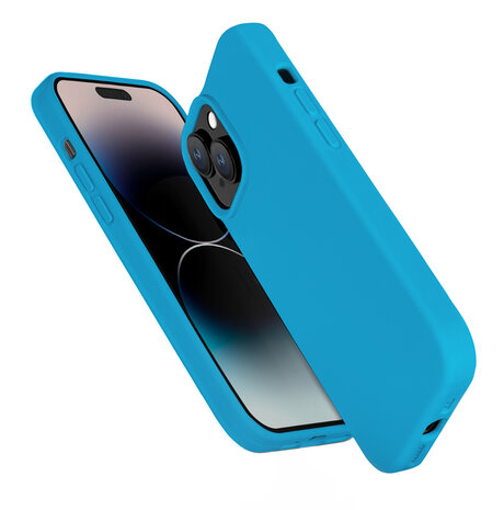 Coverzs Coverzs Solid silicone case geschikt voor iPhone 14 Plus (lichtblauw) + ShieldCase screenprotector - beschermglas iPhone bescherming - iPhone case bescherm hoesje + Screenprotector