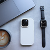 Coverzs Coverzs Solid silicone case geschikt voor iPhone 14 Plus (wit) + ShieldCase screenprotector - beschermglas iPhone bescherming - iPhone case bescherm hoesje + Screenprotector Coverzs Coverzs Solid silicone case geschikt voor iPhone 14 Plus (wit) + ShieldCase screenprotector - beschermglas iPhone bescherming - iPhone case bescherm hoesje + Screenprotector