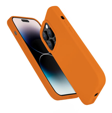 Coverzs Coverzs Solid silicone case geschikt voor iPhone 14 Pro (oranje) + ShieldCase screenprotector - beschermglas iPhone bescherming - iPhone case bescherm hoesje + Screenprotector
