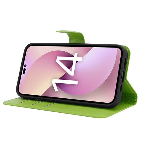 Shieldcase ShieldCase geschikt voor iPhone 14 wallet case (groen) + ShieldCase screenprotector - beschermglas iPhone bescherming - iPhone case bescherm hoesje + Screenprotector