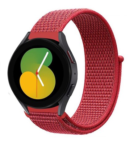 Strap-it Strap-it Bandje geschikt voor Samsung Galaxy Watch 5 (40mm / 44mm / Pro) bandje nylon band (rood)  - Incl. Oplader geschikt voor Samsung Galaxy Watch 5 40 mm / 44 mm / Pro (oplaadkabel)