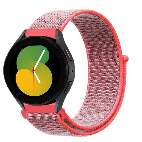 Strap-it Strap-it Bandje geschikt voor Samsung Galaxy Watch 5 (40mm / 44mm / Pro) bandje nylon band (neon pink) - Incl. Oplader geschikt voor Samsung Galaxy Watch 5 40 mm / 44 mm / Pro (oplaadkabel)