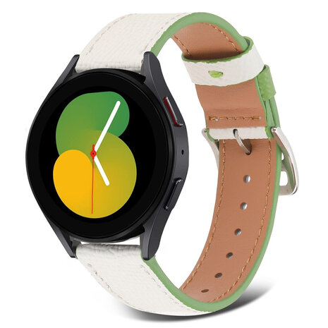 Strap-it Strap-it Bandje geschikt voor Samsung Galaxy Watch 5 (40mm / 44mm / Pro) leren bandje (wit-groen) - Incl. Oplader geschikt voor Samsung Galaxy Watch 5 40 mm / 44 mm / Pro (oplaadkabel)