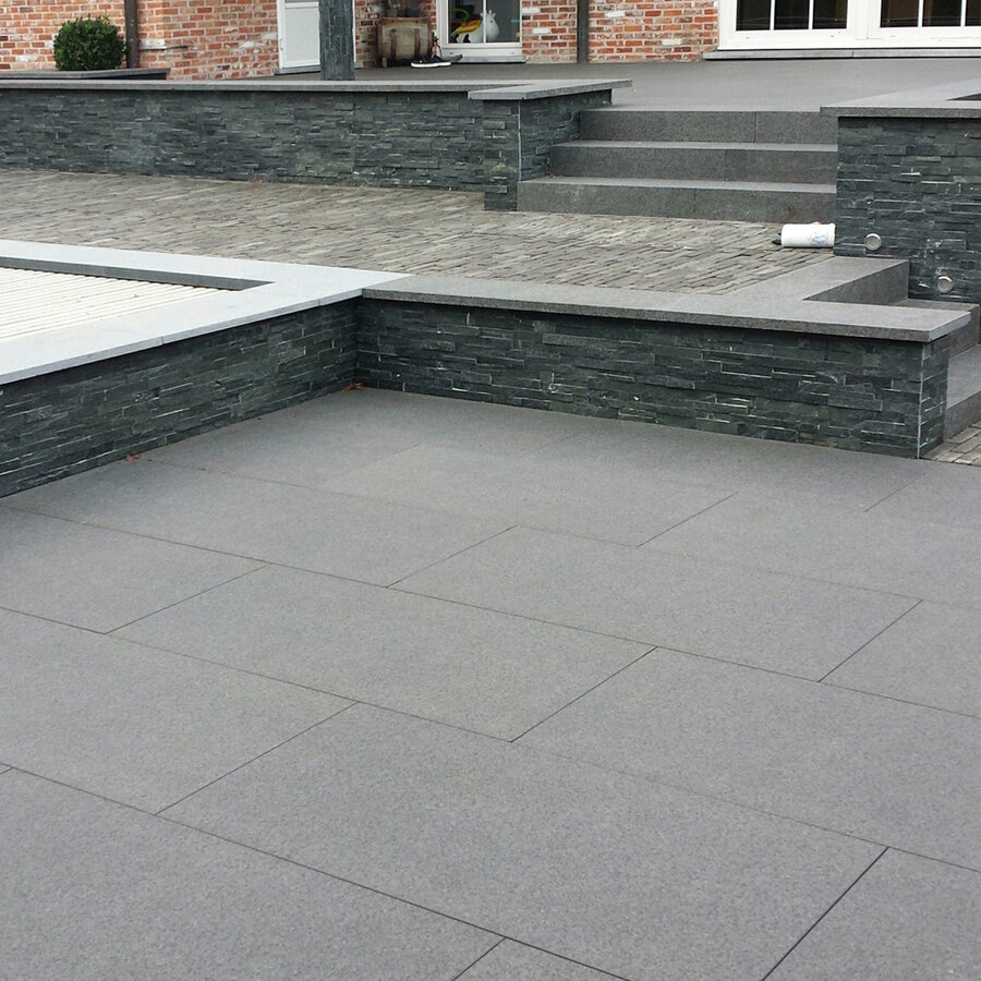 NIET MEER LEVERBAAR Ceramaxx Basaltina Granietlook 60x60x2 cm 5411170916063 (Prijs Per M2)