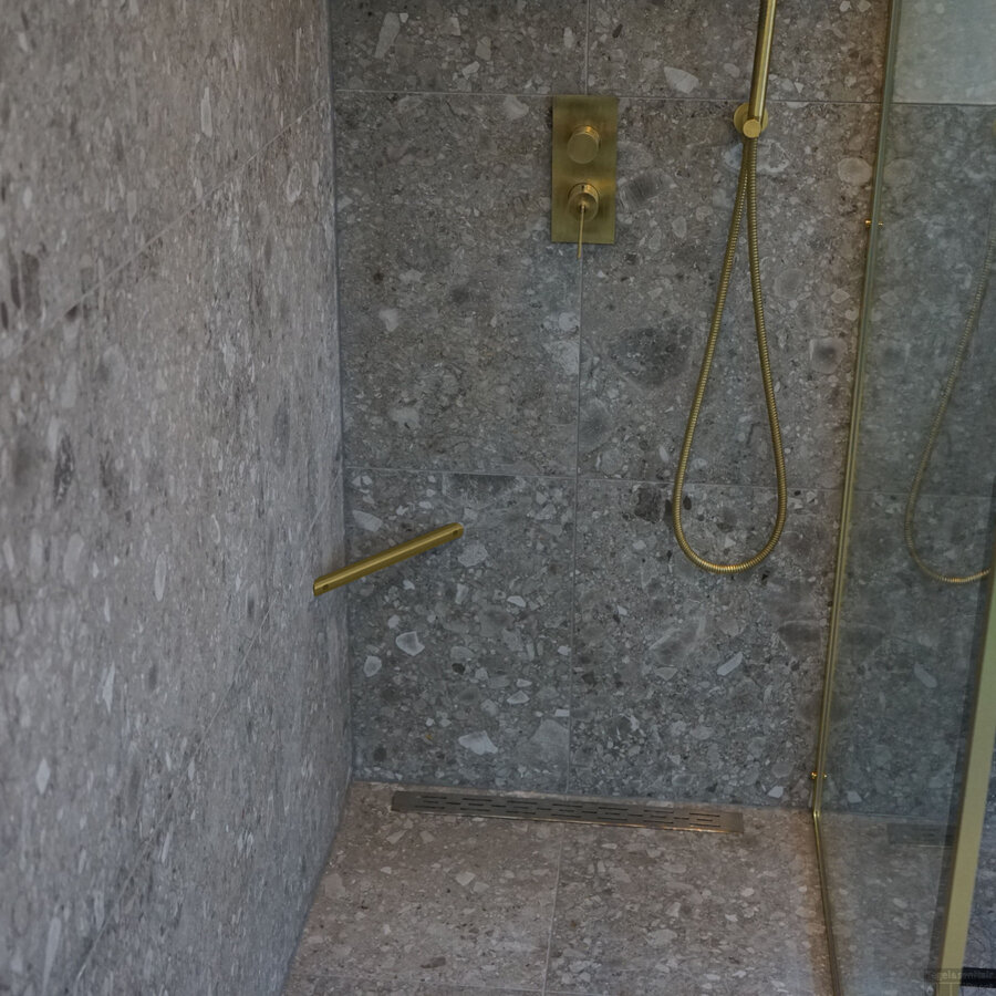 BWS Scheersteun de Voetsteun Voor in de Douche Goud