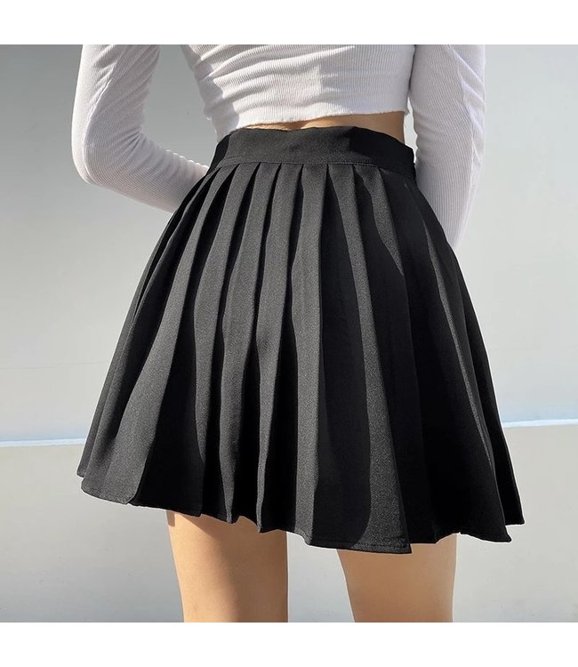 Basic Folds Skirt / Black