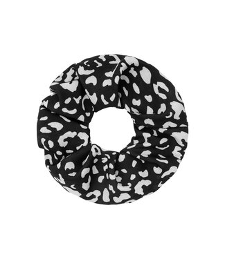 Leopard Pattern Scrunchie / Black