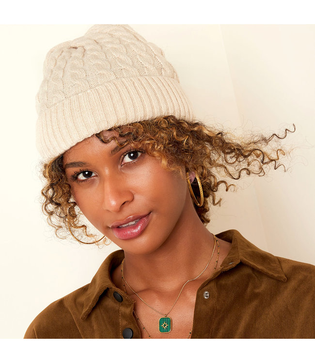 Knitted Beanie / Off White