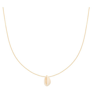 Shell Look Necklace