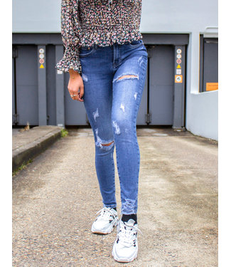 Queen Hearts Ripped Jeans - Musthavestore