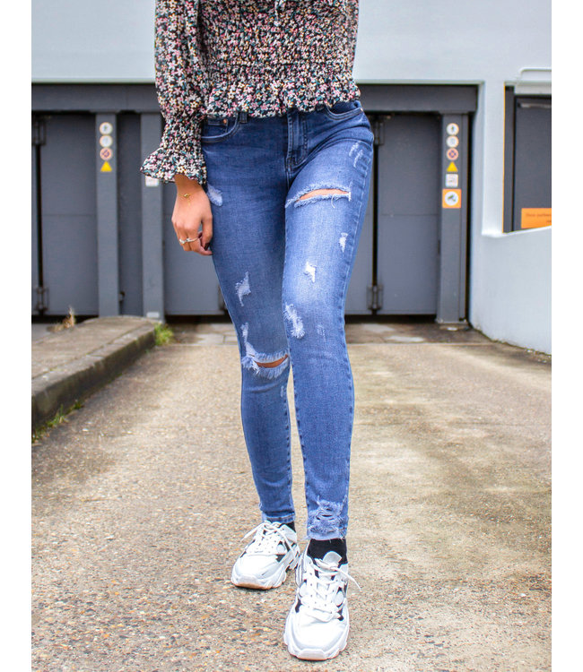 Queen Hearts Ripped Jeans