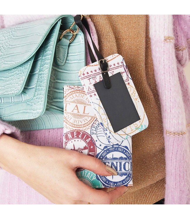 Traveler Suitcase Hanger