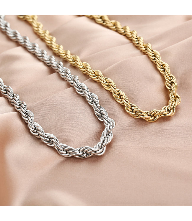 Silver Twisted Chain Necklace