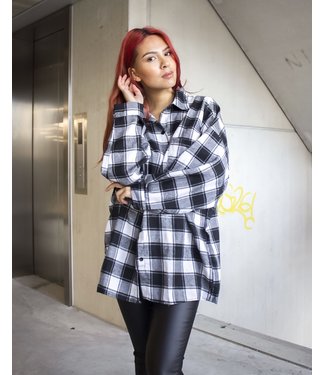 Checkered Blouse / Black