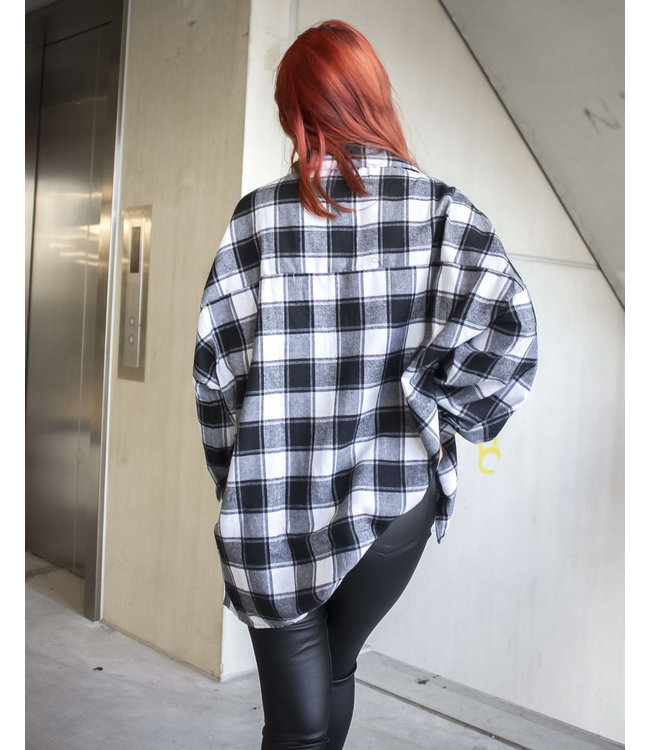 Checkered Blouse / Black