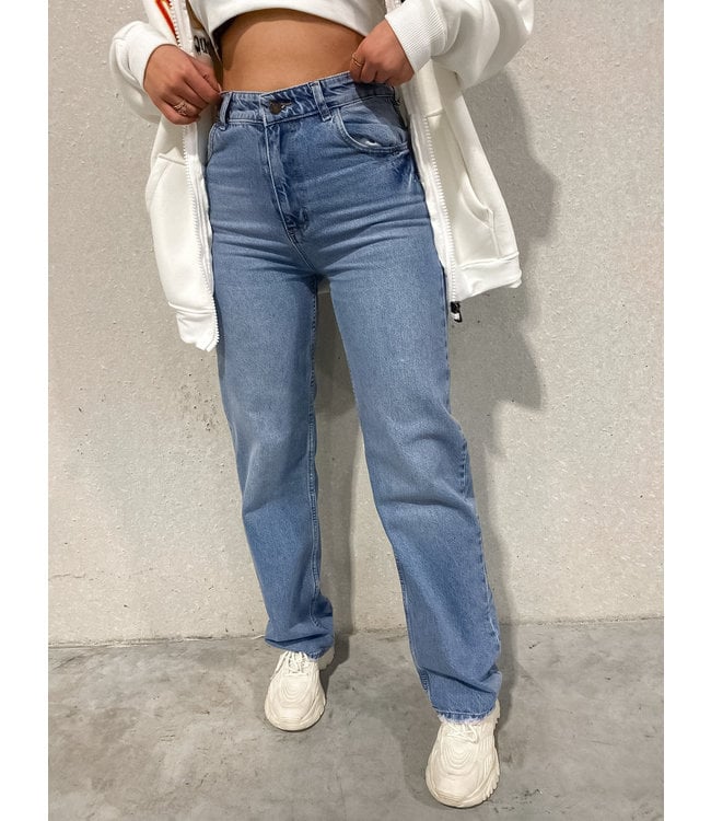 Straight Leg Jeans / Blue