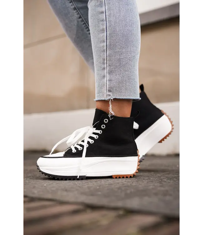 Plateau Sneakers