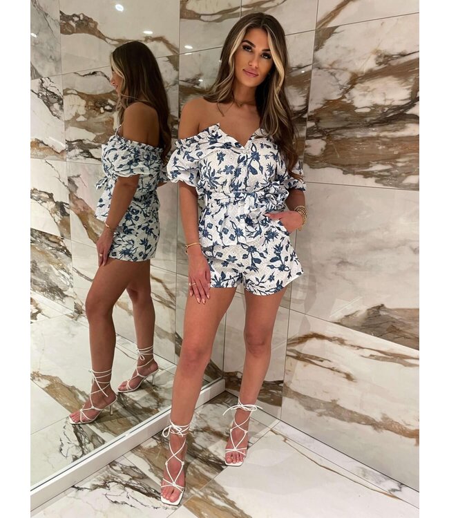 Lola Short