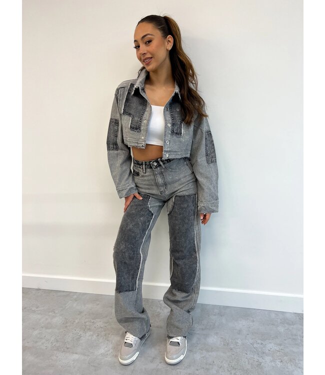 Destroyed Denim Jeans / Grey