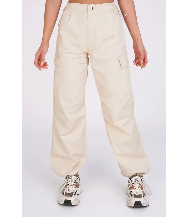 Parachute Cargo Pants / Ecru