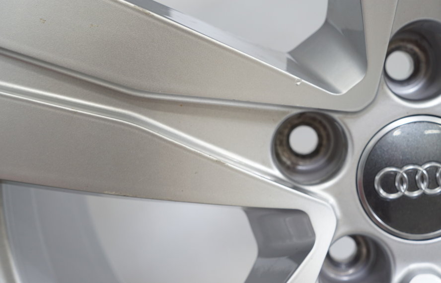 Audi Audi Q7 TDI S-line 18-Zoll-Felgen + GoodYear NEW Original Winterreifen