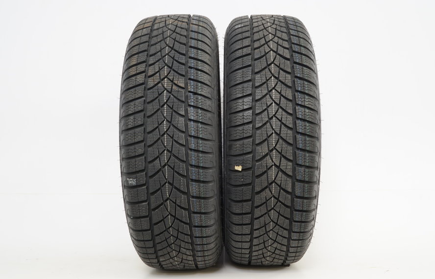 BMW BMW 3er G20 G21 4er G22 G23 16 Zoll 774 Felgen + Winterkompletträder GoodYear New Runflat Original
