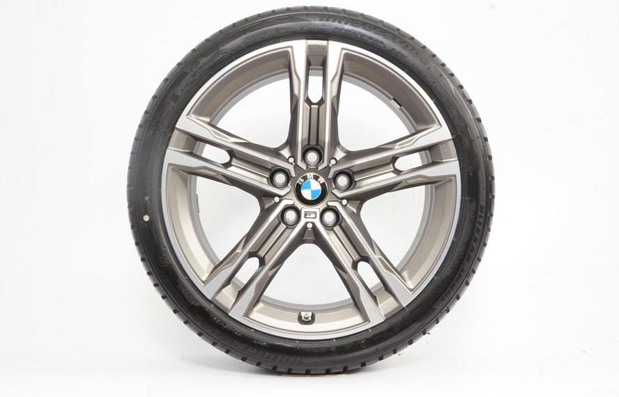 BMW BMW 1er F40 F41 2er Gran Coupe 18 Zoll 556M Felgen + Winterkompletträder Bridgestone NEU Runflat Original