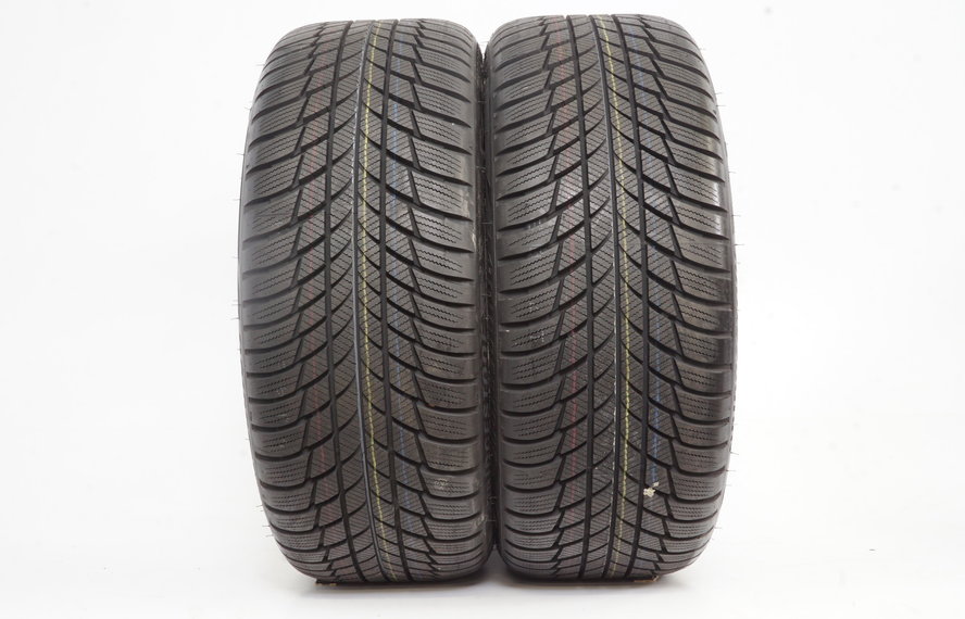 BMW BMW 1er F40 F41 2er Gran Coupe 18 Zoll 556M Felgen + Winterkompletträder Bridgestone NEU Runflat Original